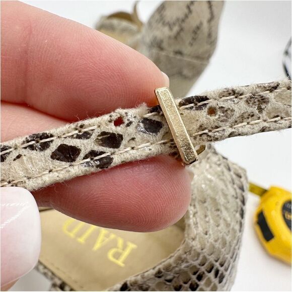 RAID Snake Print Ankle Strap Chunky Heel Sandals Sz 7.5 M - Picture 12 of 12